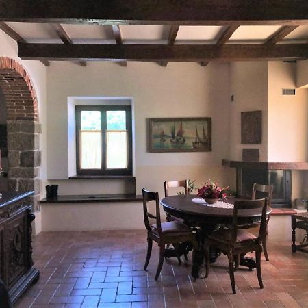 Отель Borgo Romena Пратовеккьо Экстерьер фото